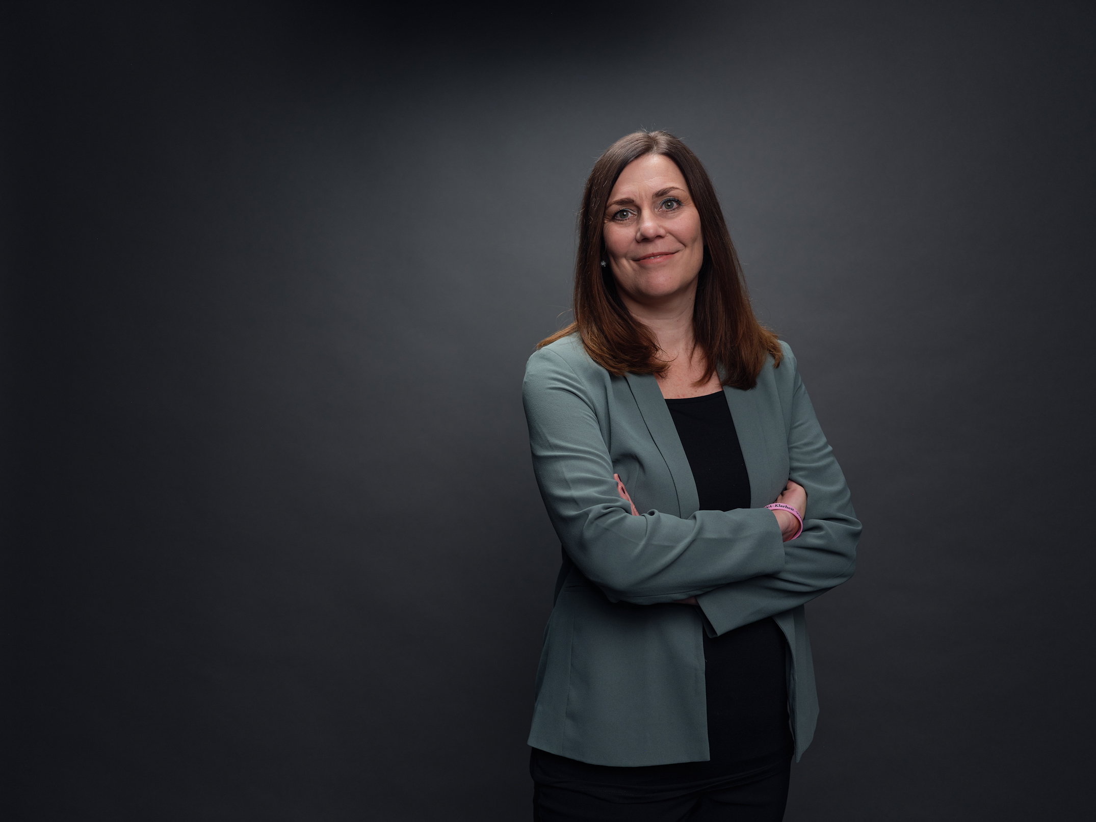 Sandra Klett schaut sympathisch in die Kamera